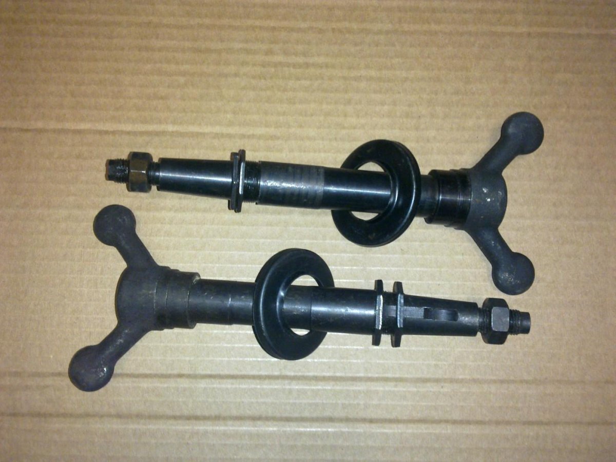 Полуось мотороллера муравей