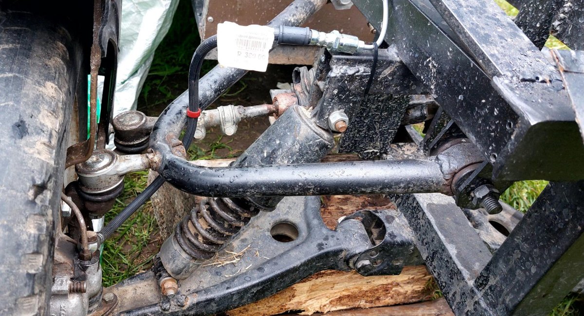 Задние тормоза мотороллера муравей