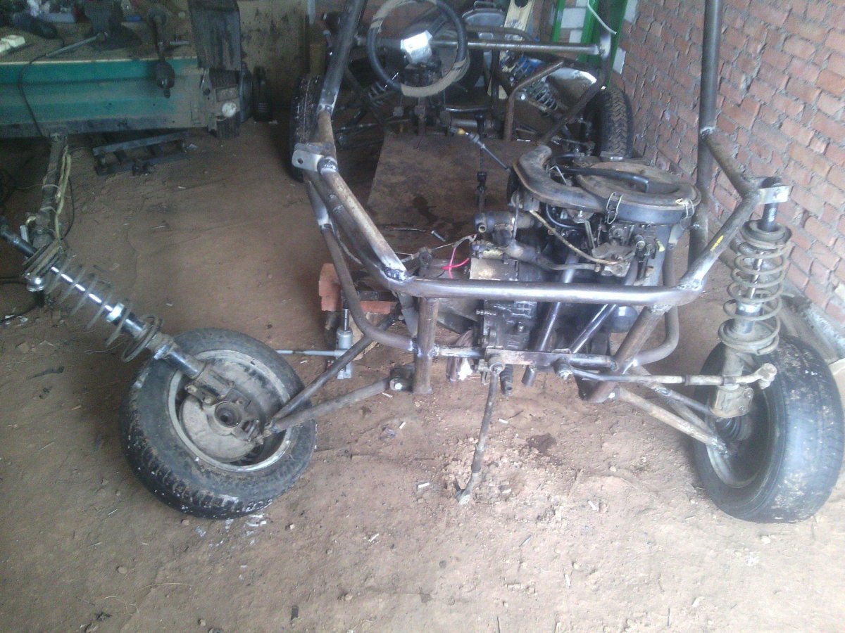 Трайк с двигателем ВАЗ 2108