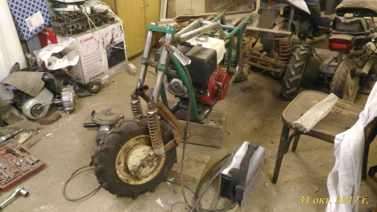 Вилка мотороллера муравей