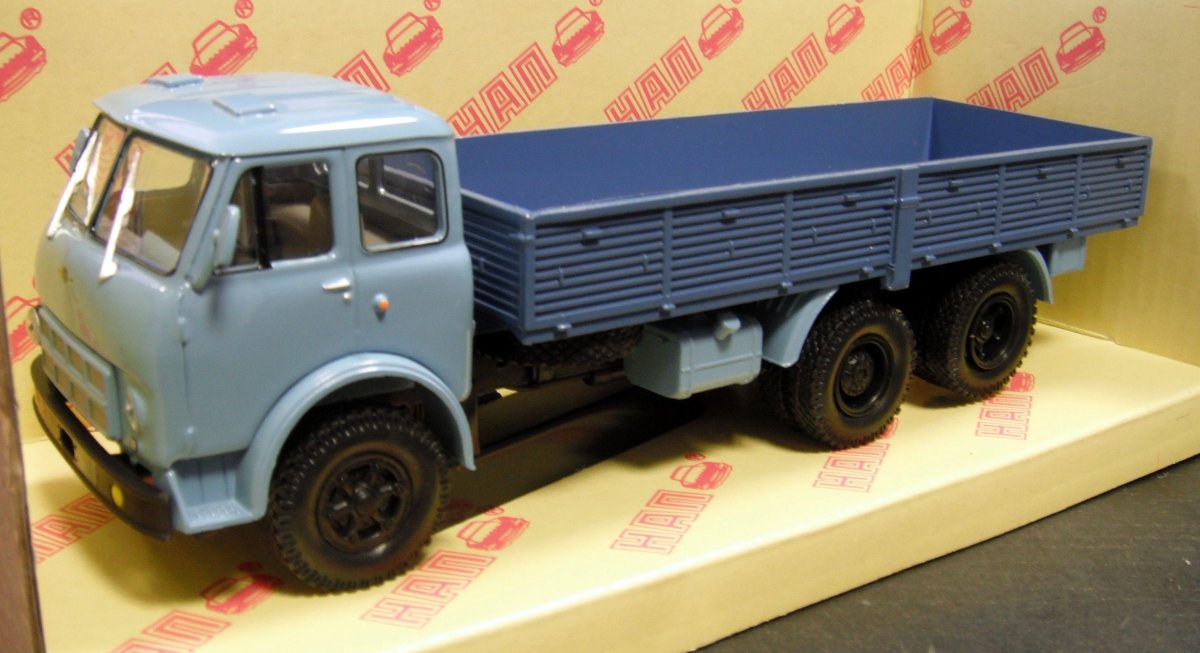 МАЗ 516 1 43