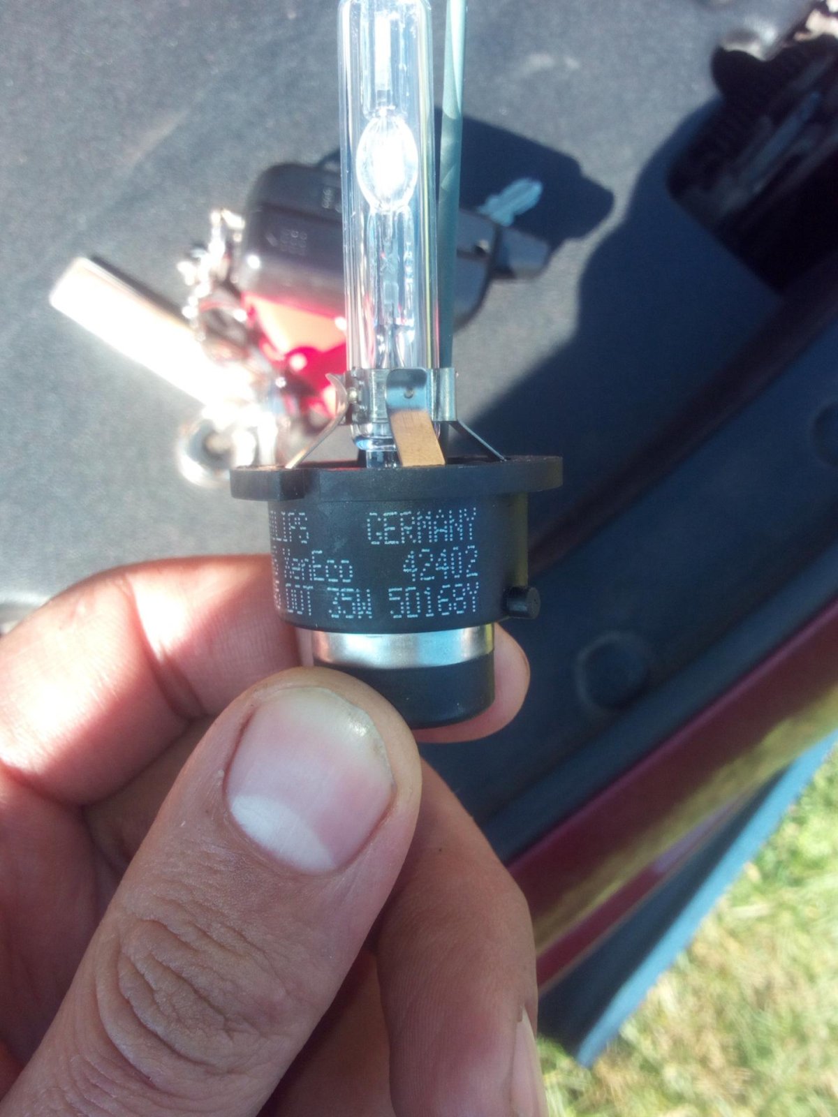 Тойота Камри 40 лампа ближнего света ксенон