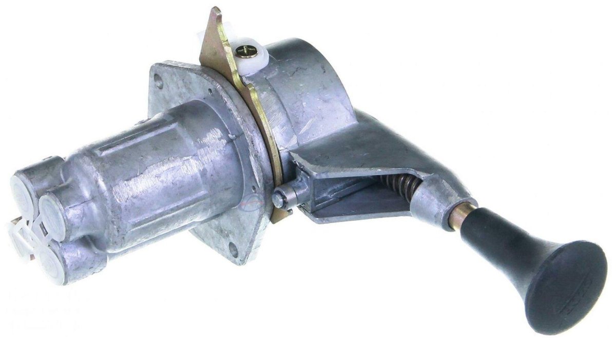 Кран тормозной 100-3537010 КАМАЗ