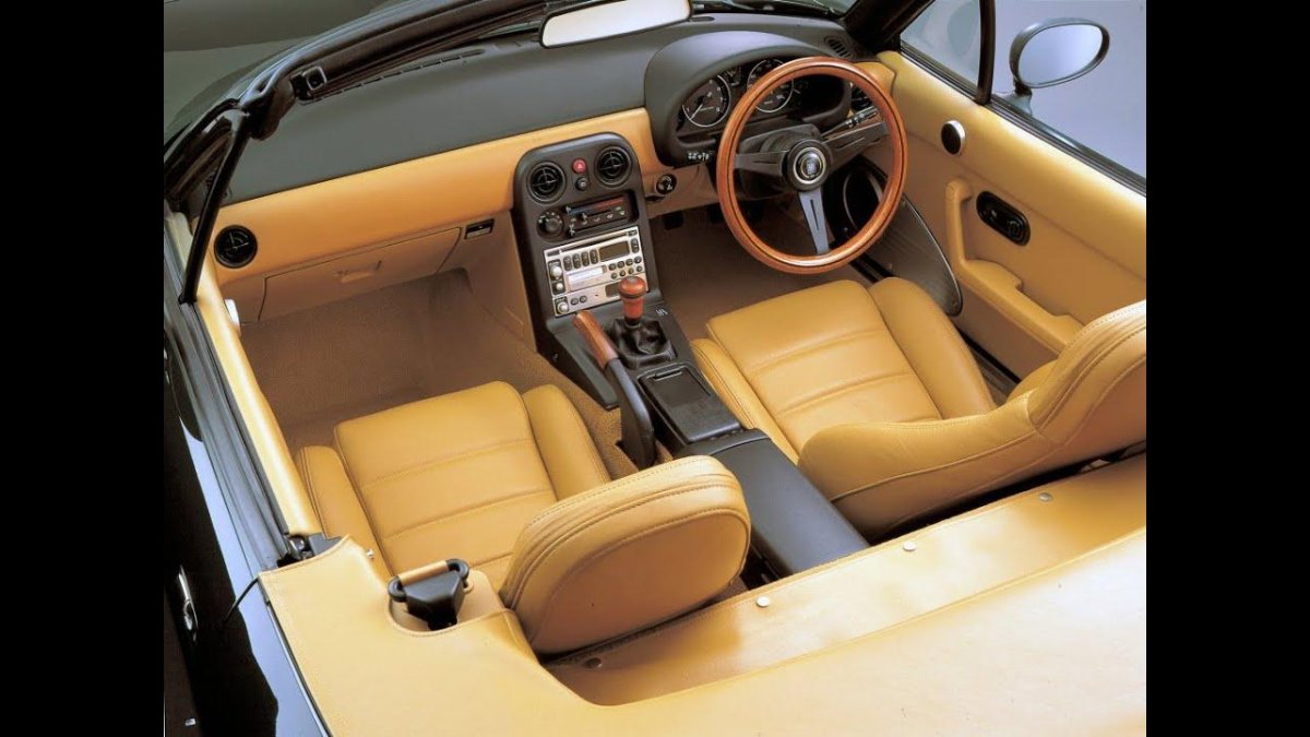 Mazda MX-5 салон