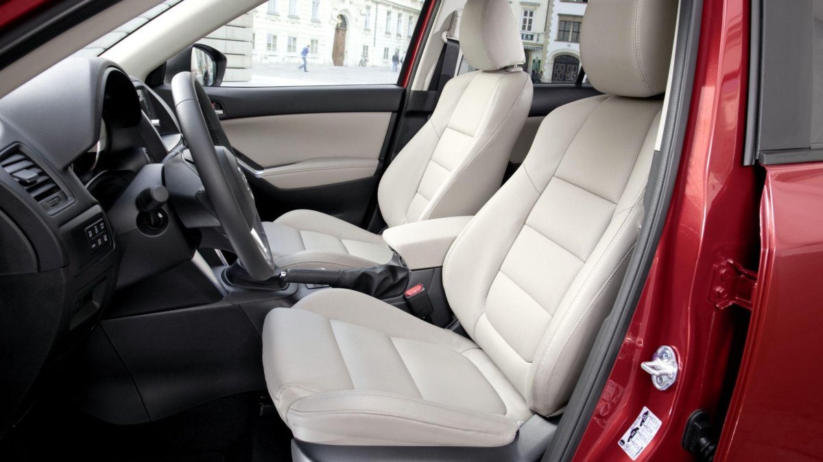 Mazda CX 5 белый салон