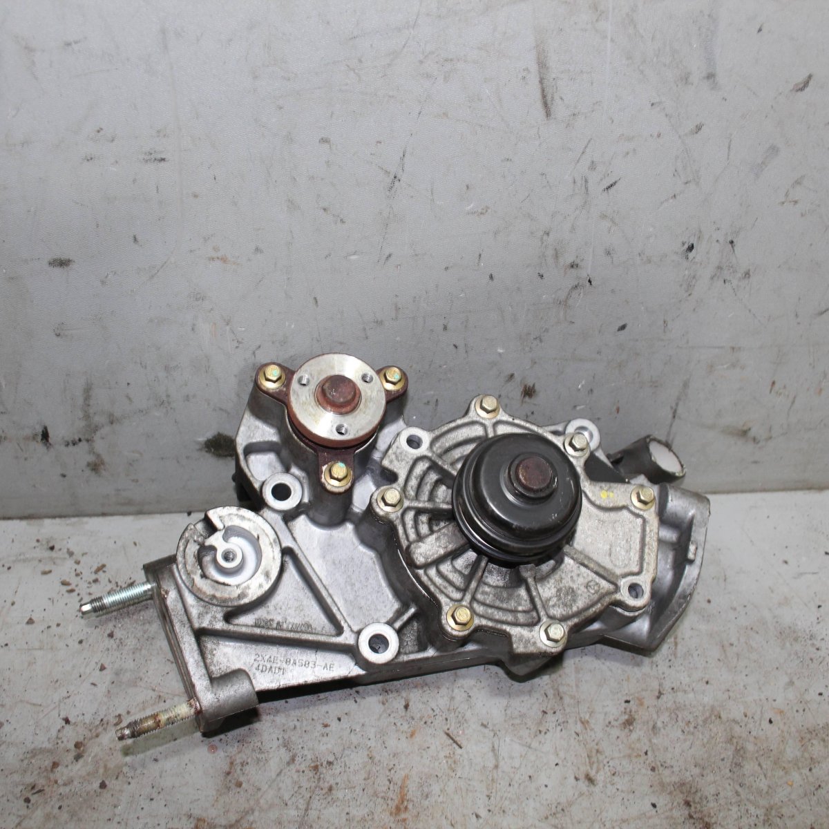 Помпа Ягуар х тайп