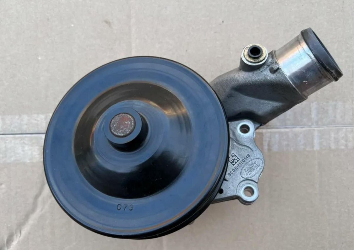 Помпа Ягуар XF 3.0 бензин