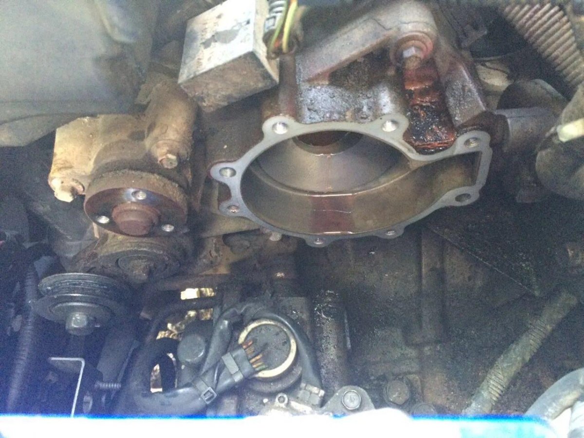 Ролик помпы Ягуар х тайп 2.1