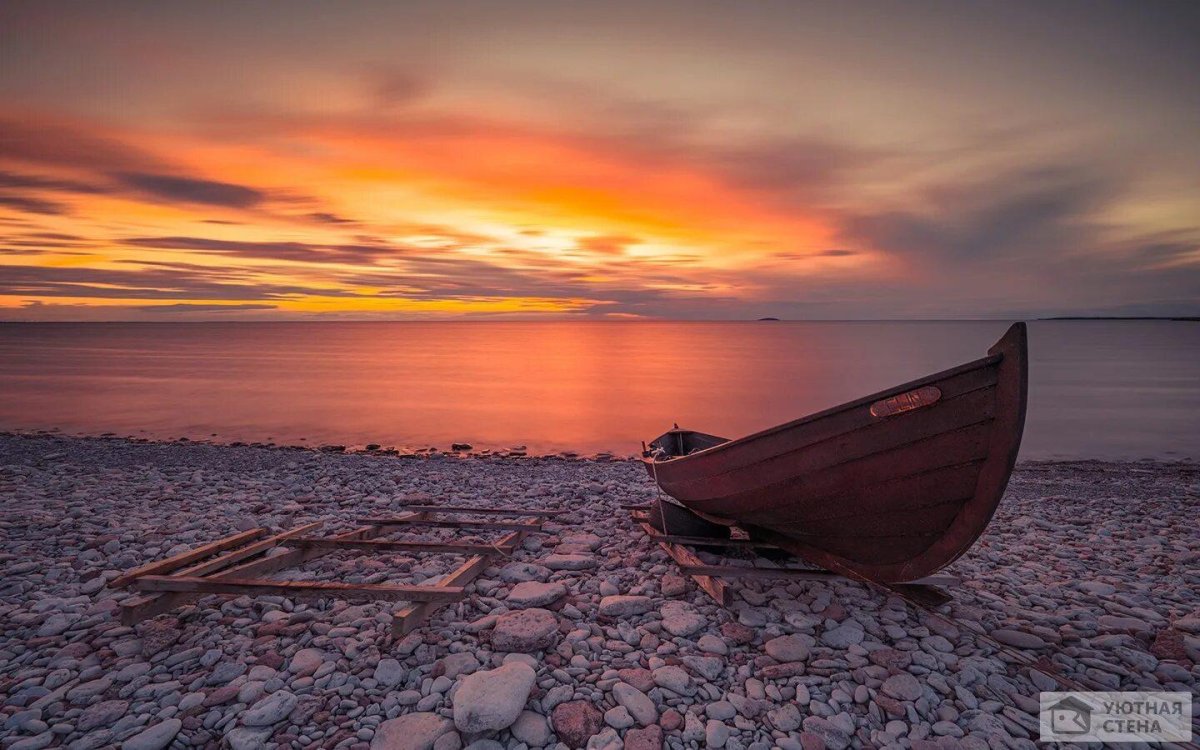 Лодка на закате