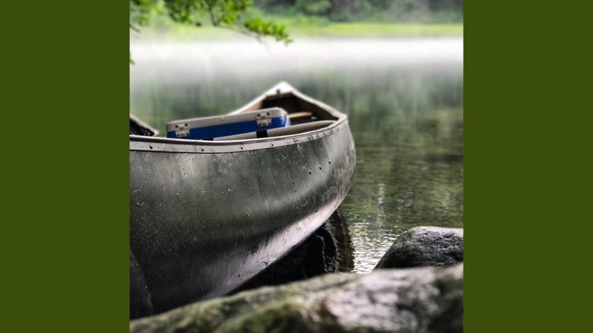 Зеленая лодка