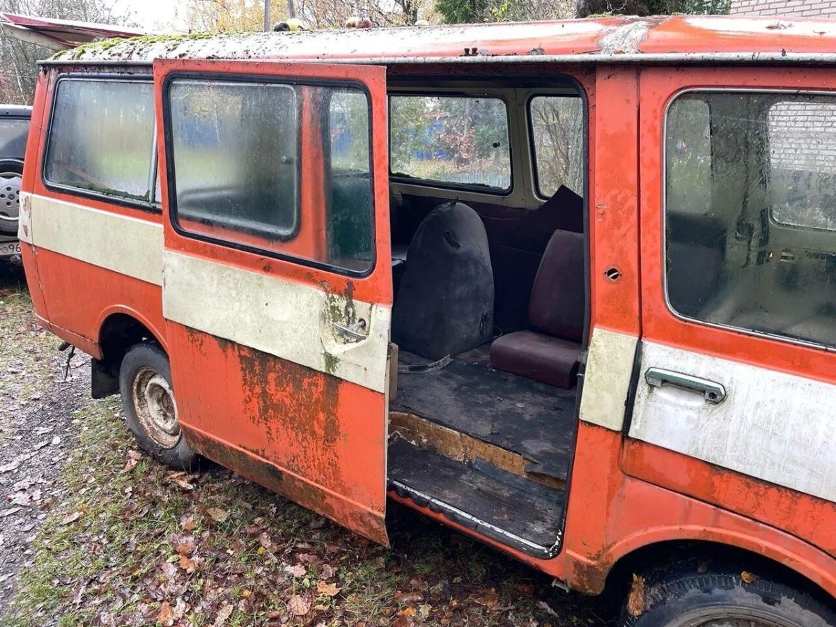 РАФ микроавтобус