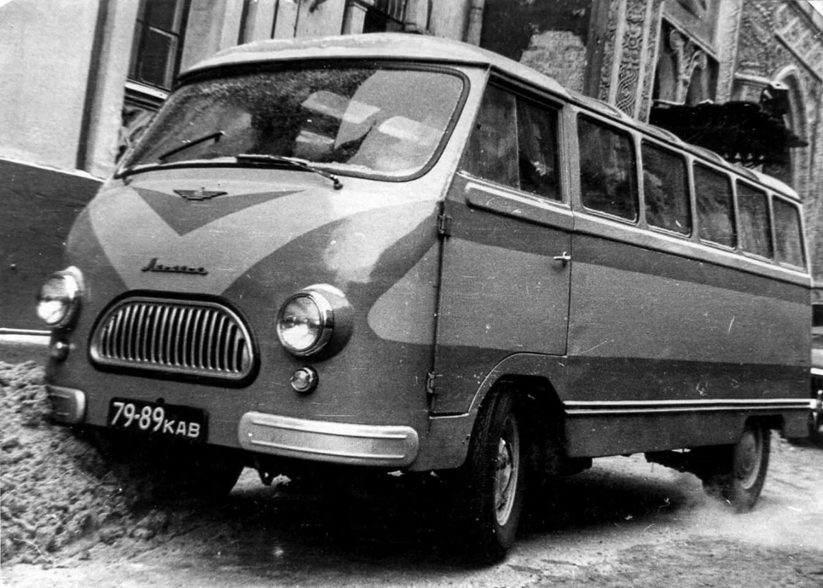 РАФ-977 микроавтобус СССР