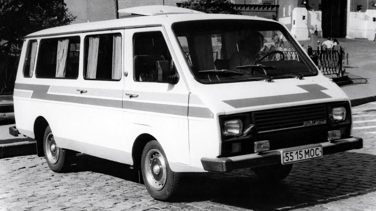 РАФ-2203 микроавтобус