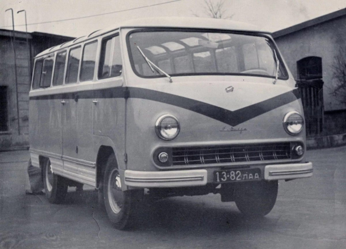 РАФ-977 микроавтобус