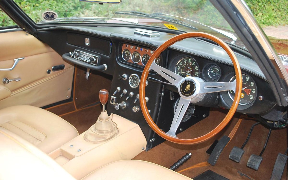 Астон Мартин 1967 года