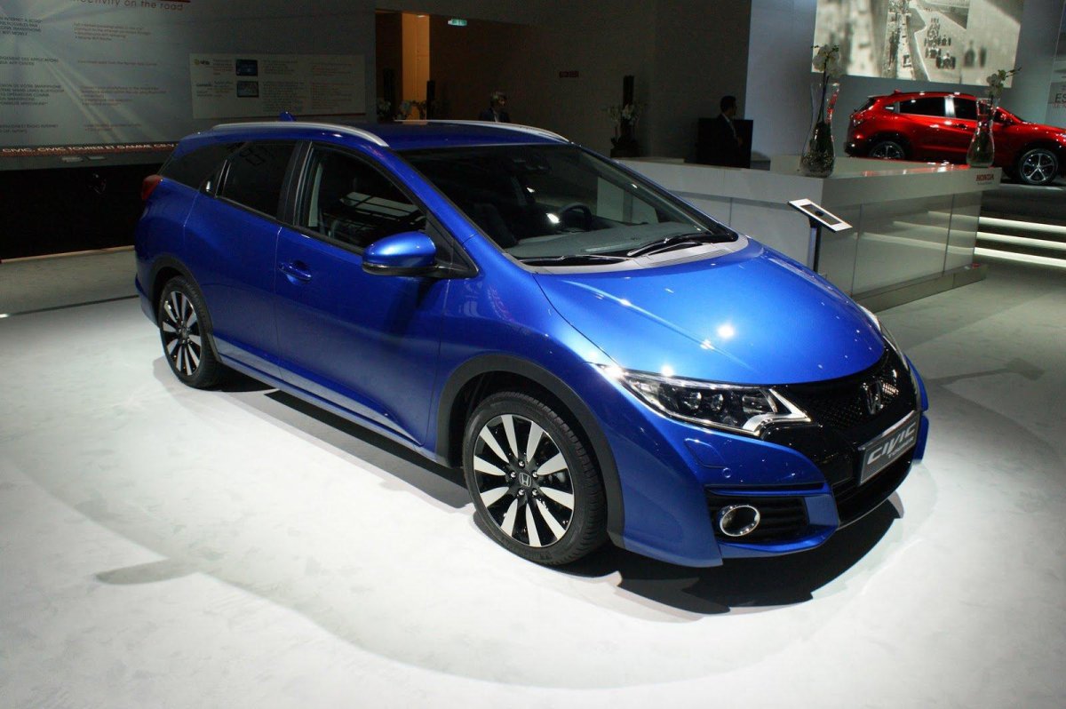 Honda Civic 2014 хэтчбек