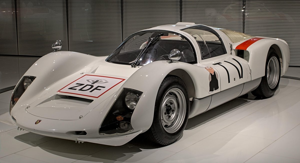 Porsche 906