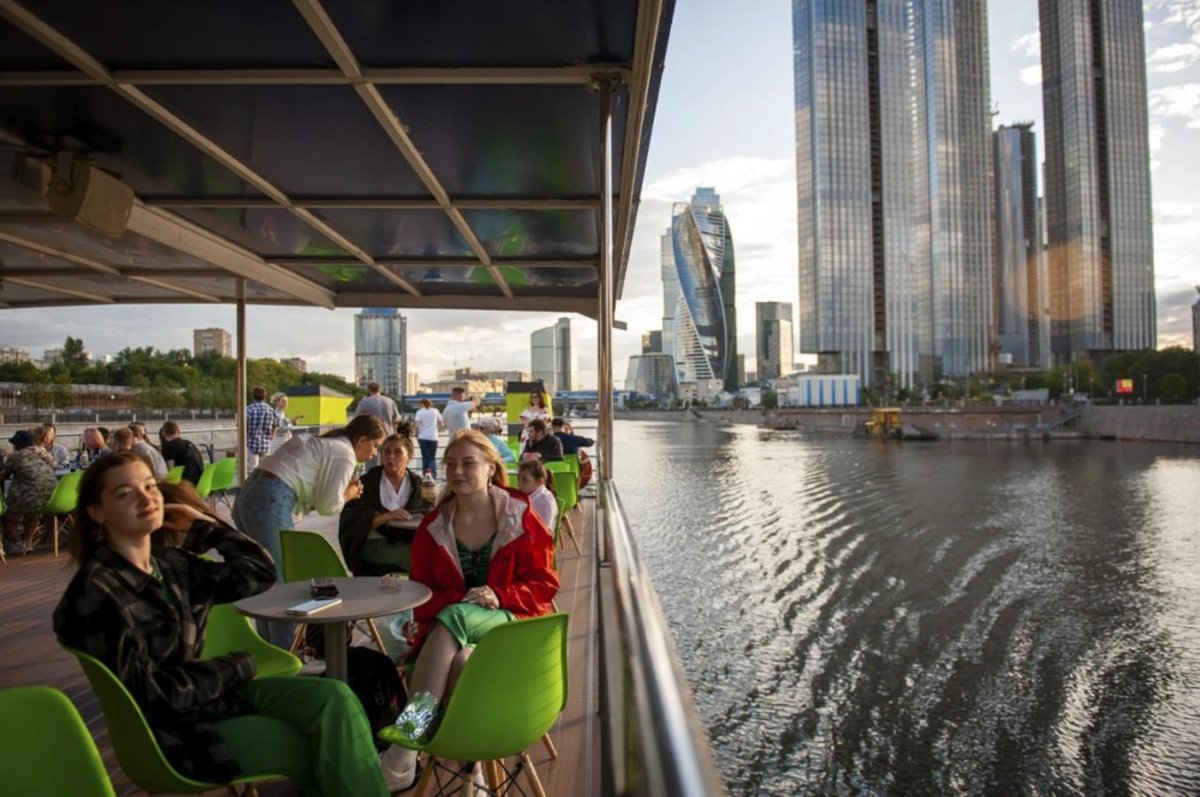 Москва река прогулка на теплоходе