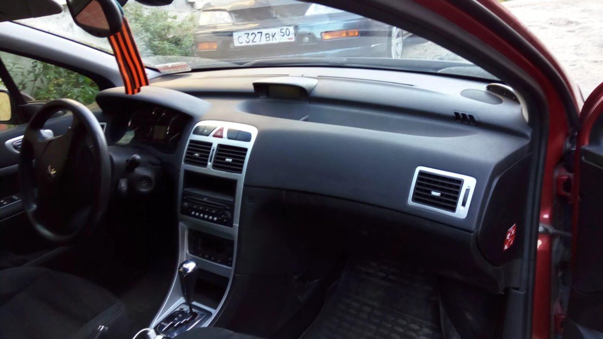 Peugeot 307 Торпедо