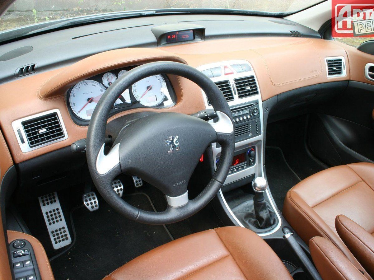 Пежо 307 Рестайлинг салон