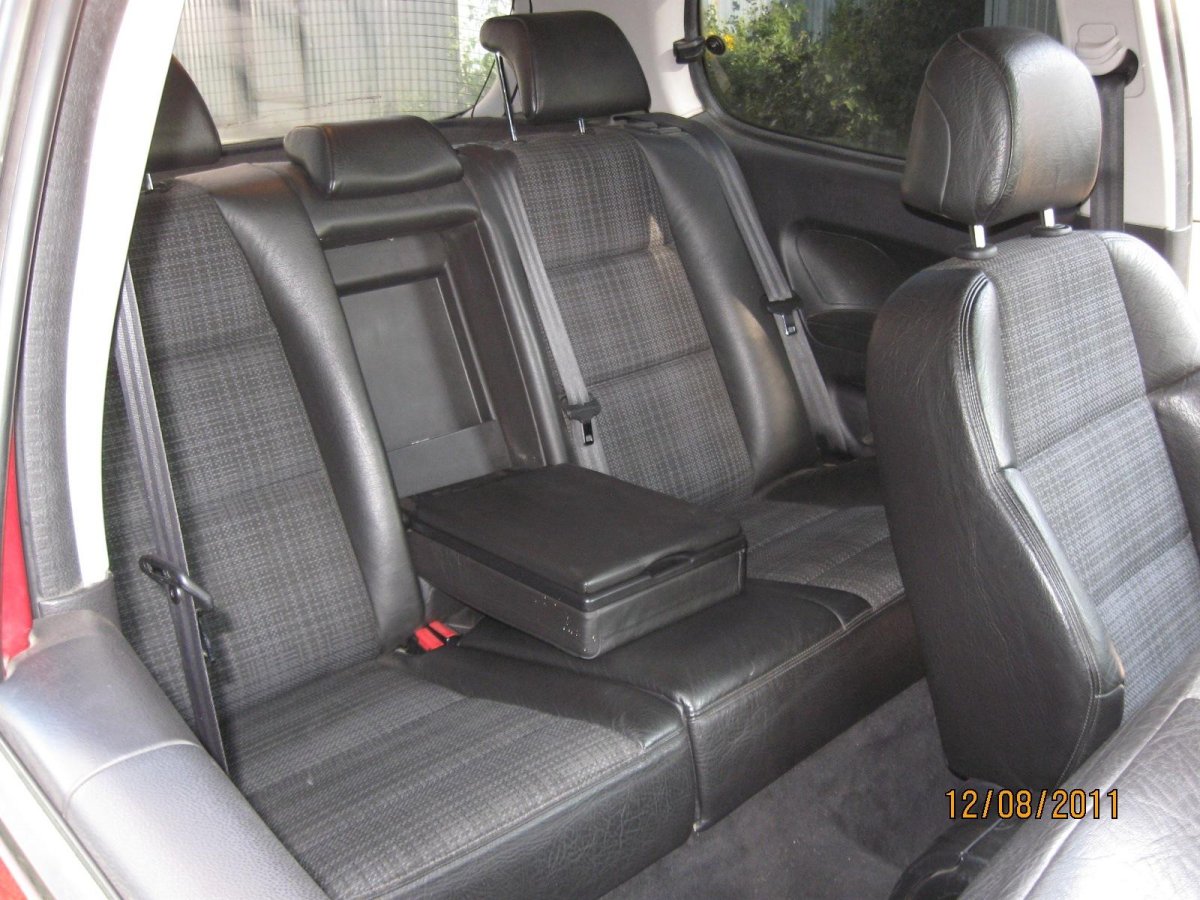 Пежо 307 св универсал салон