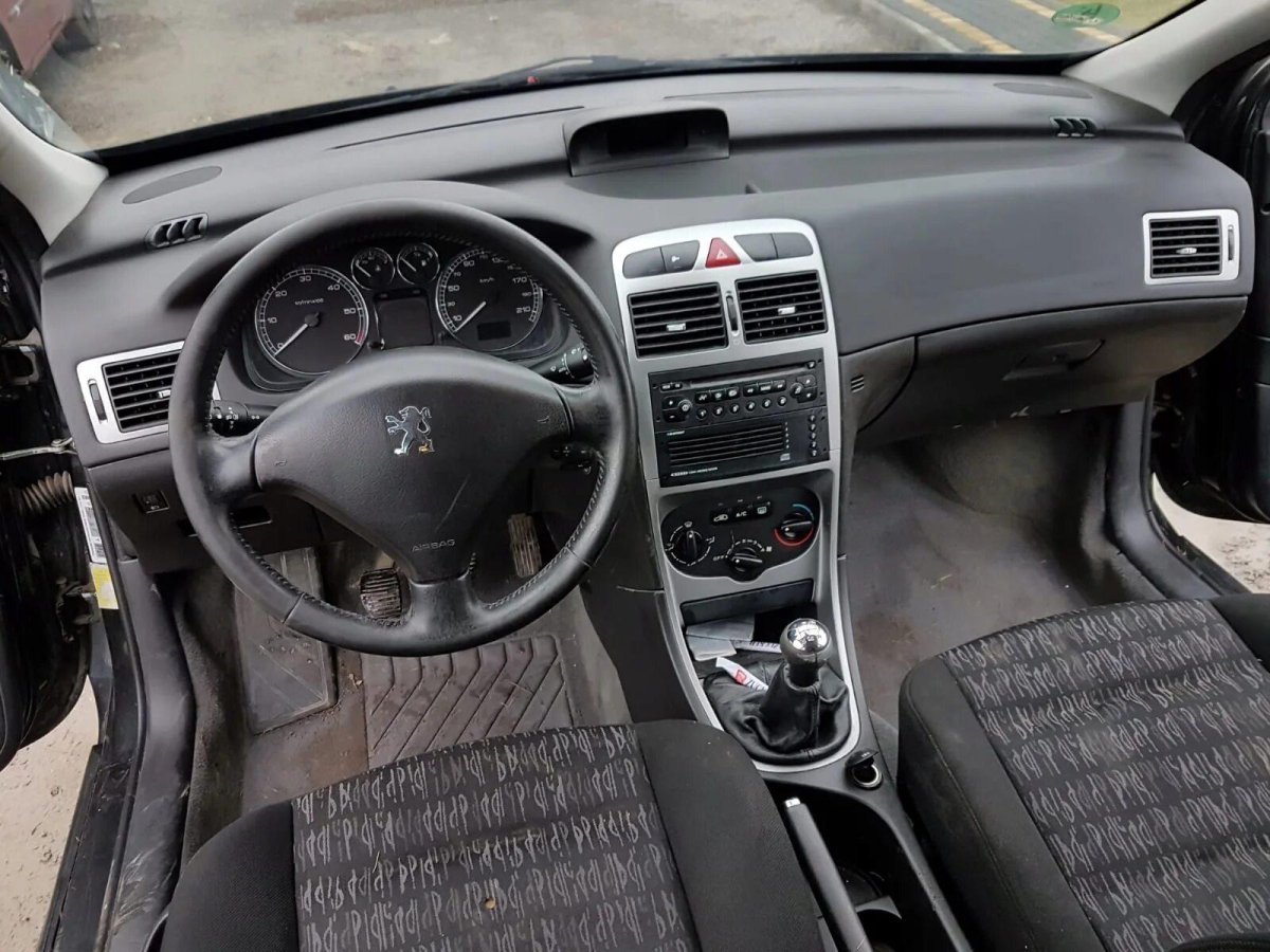 Пежо 307 2006 салон