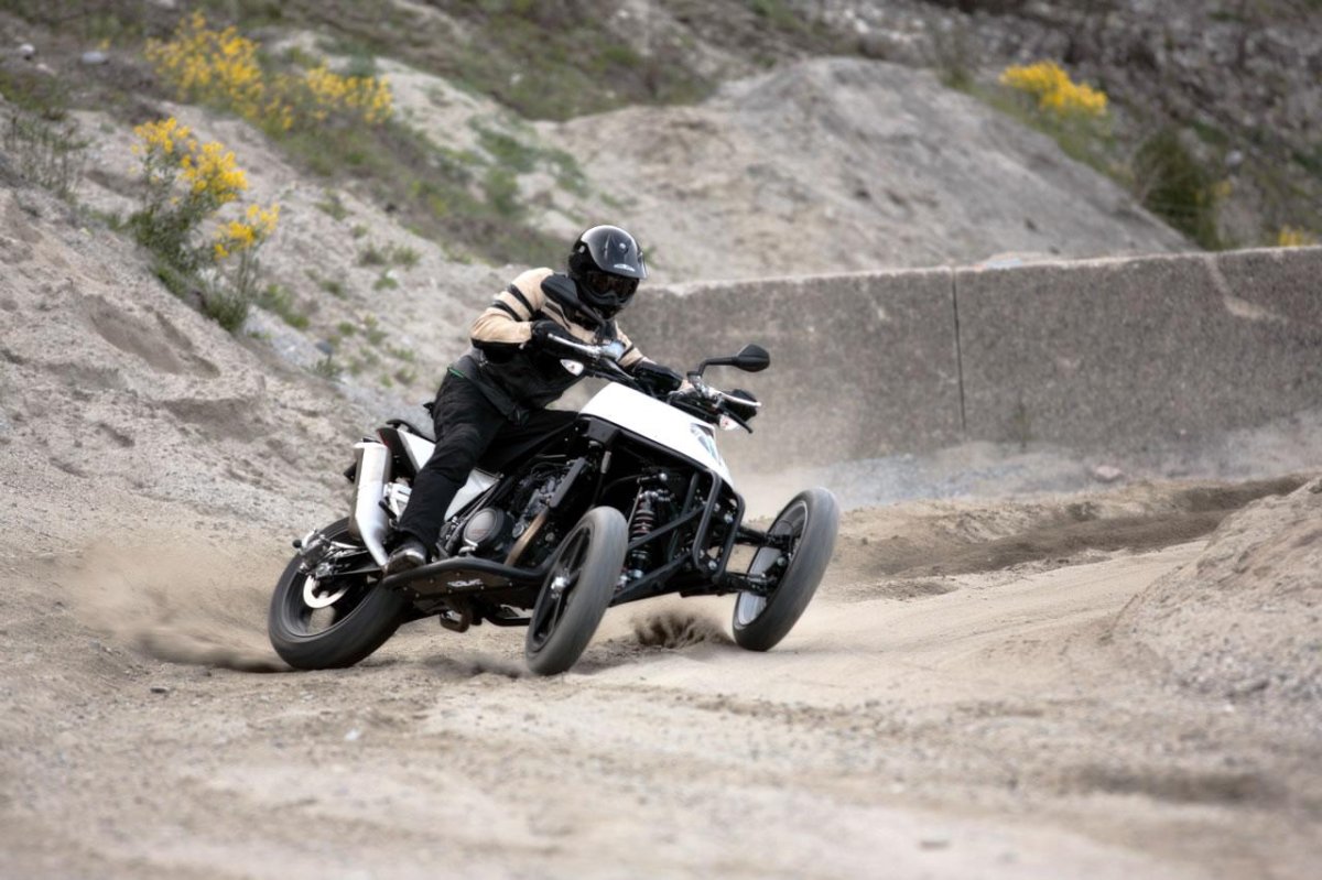 Ямаха 2 колеса спереди