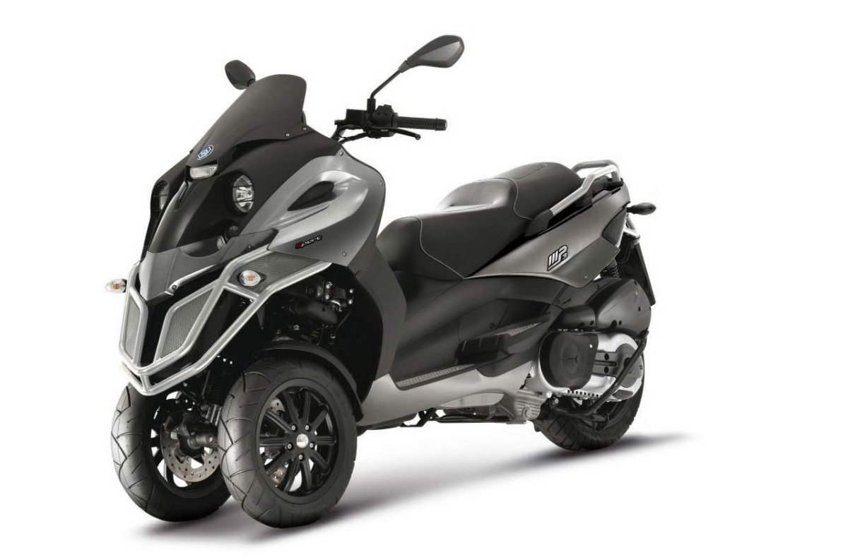 Трехколесный скутер 2010 Piaggio