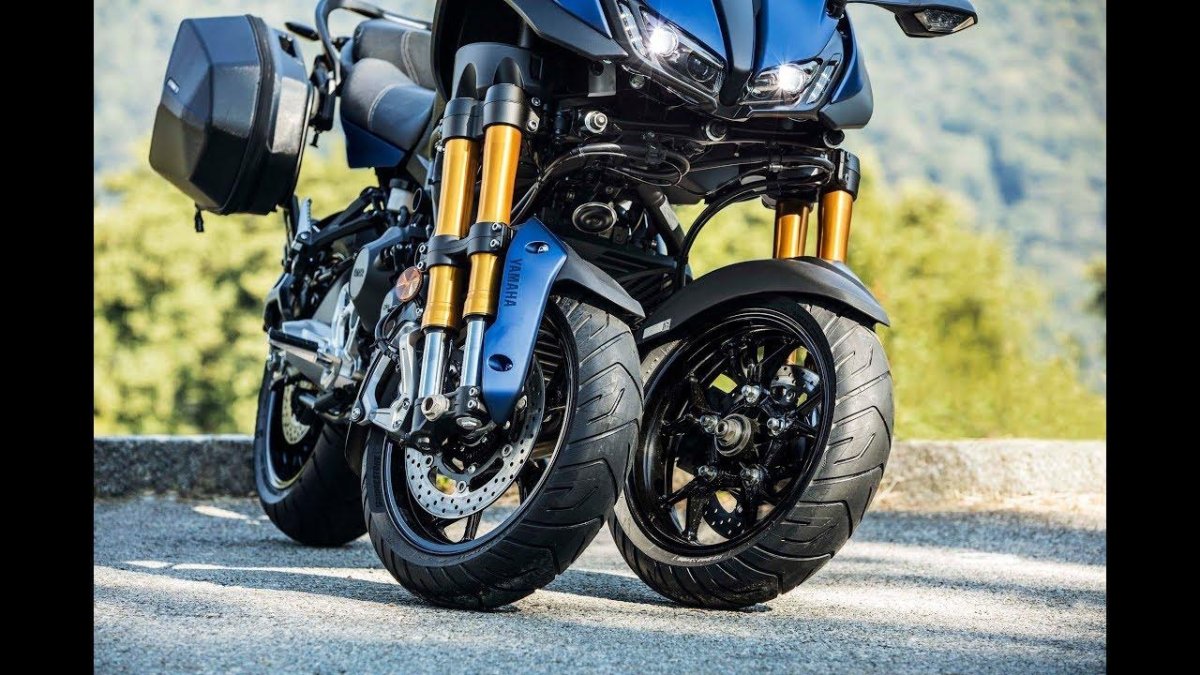 Yamaha Niken мотоцикл