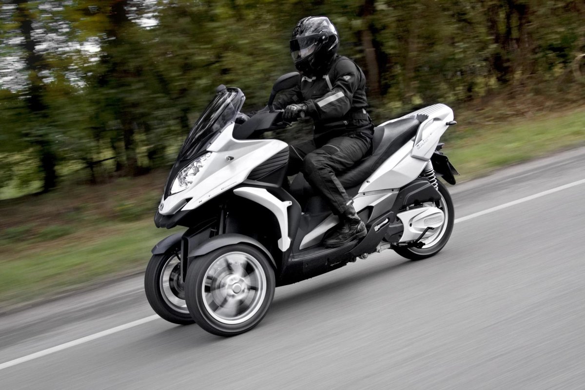 Электроскутеры 2хместные