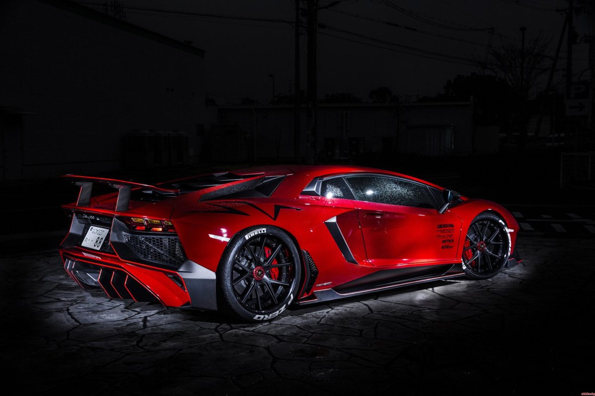 Ламборгини авентадор