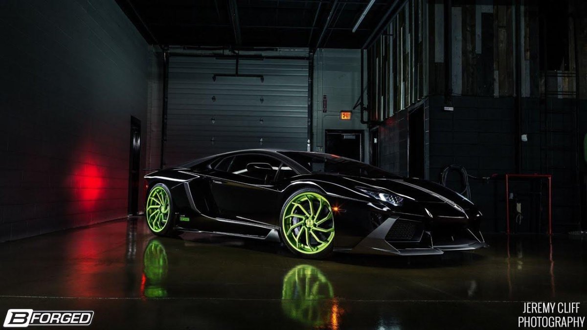 Lamborghini Aventador lp700-4