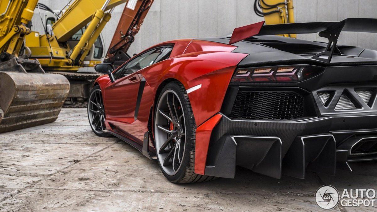 Lamborghini Aventador lp988-4