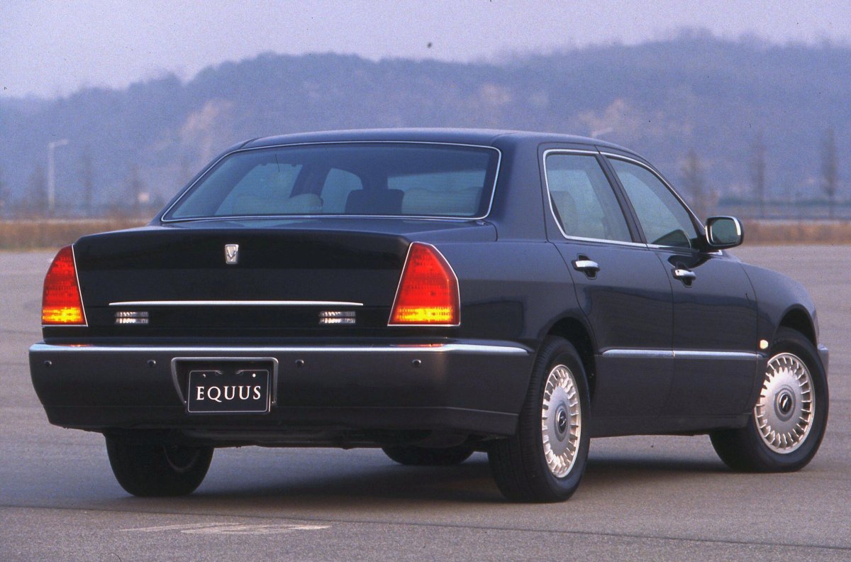 Hyundai Equus Centennial 2000
