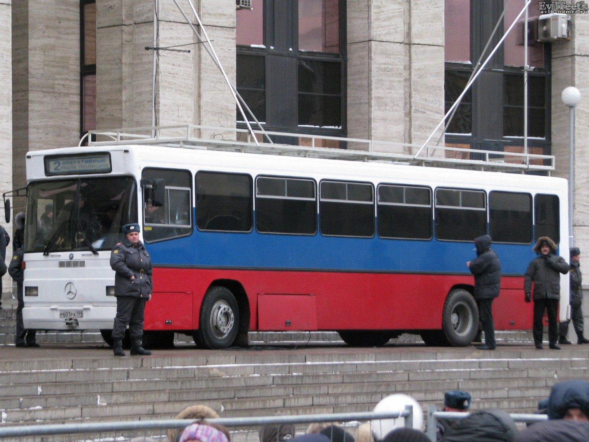 Мерседес 0325 автобус