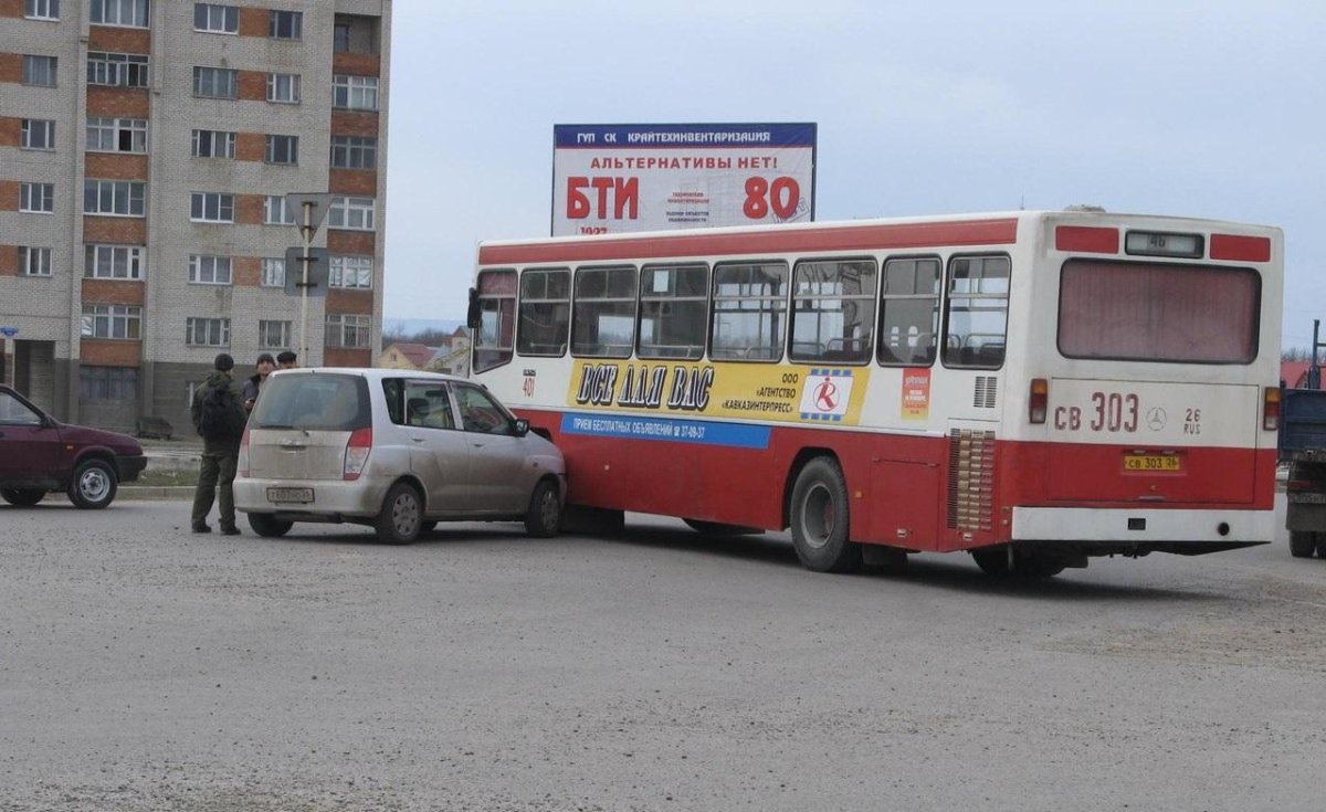 Мерседес автобус о 325