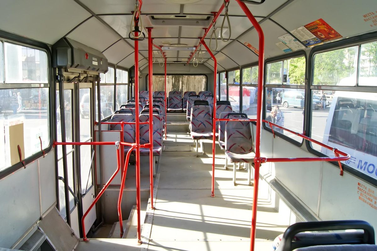 Mercedes-Benz o325 салон