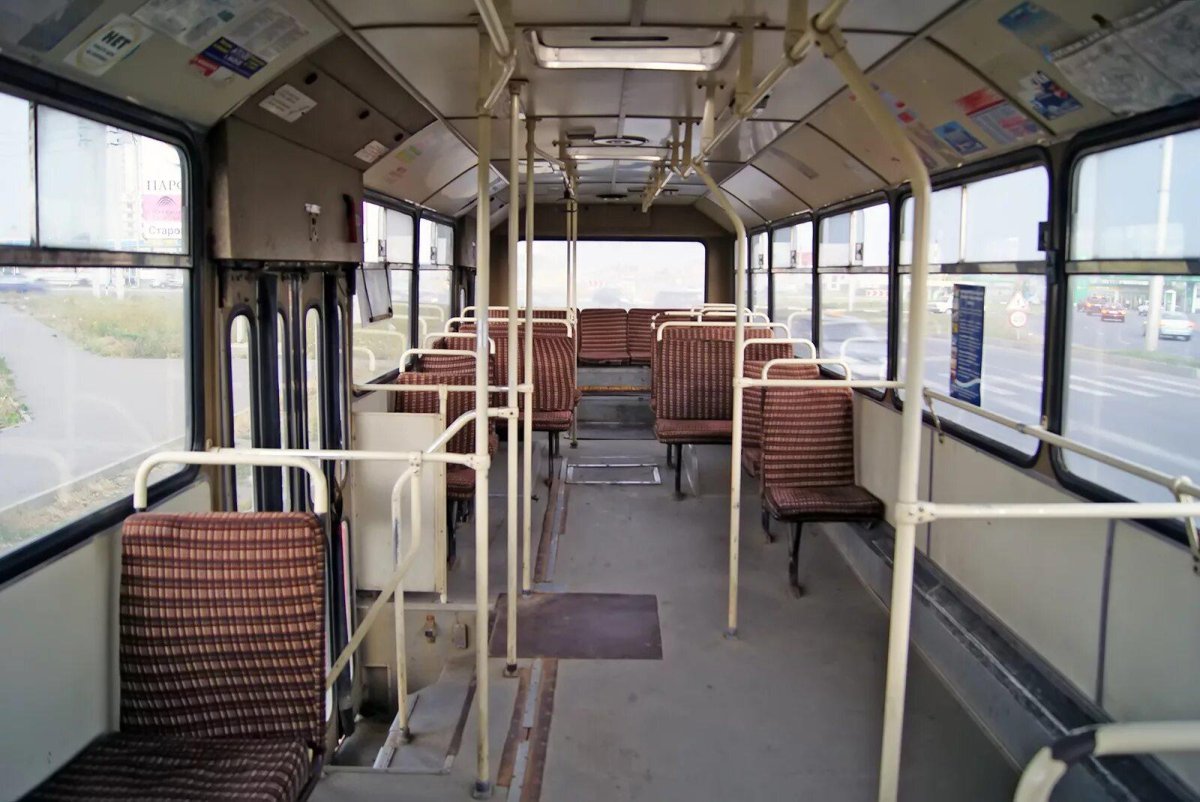 Mercedes-Benz o325 кабина