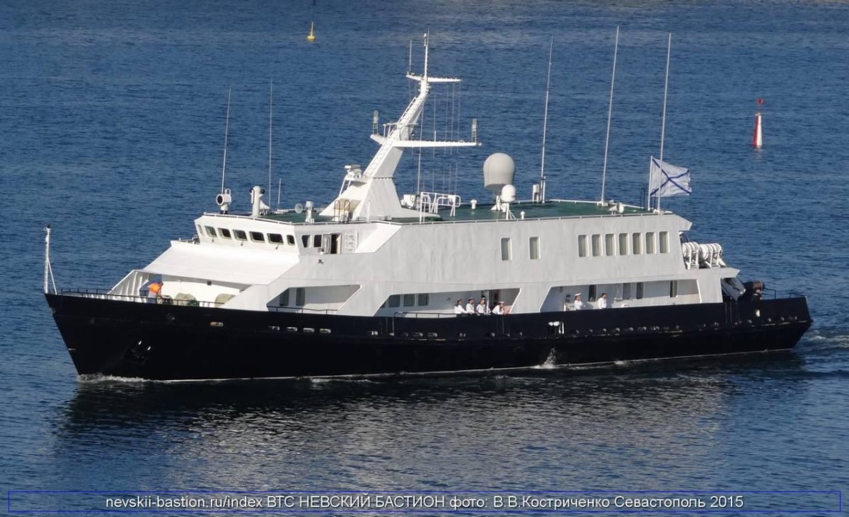 Катер Чайка