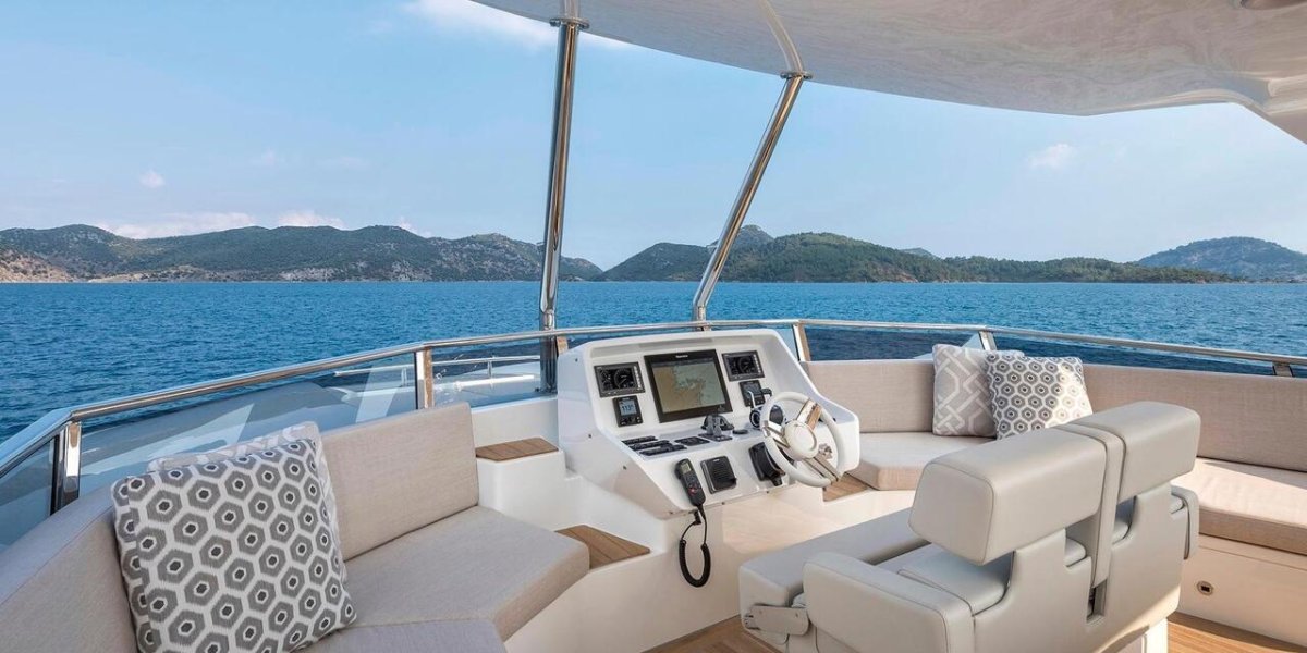 Яхта Numarine 26 XP