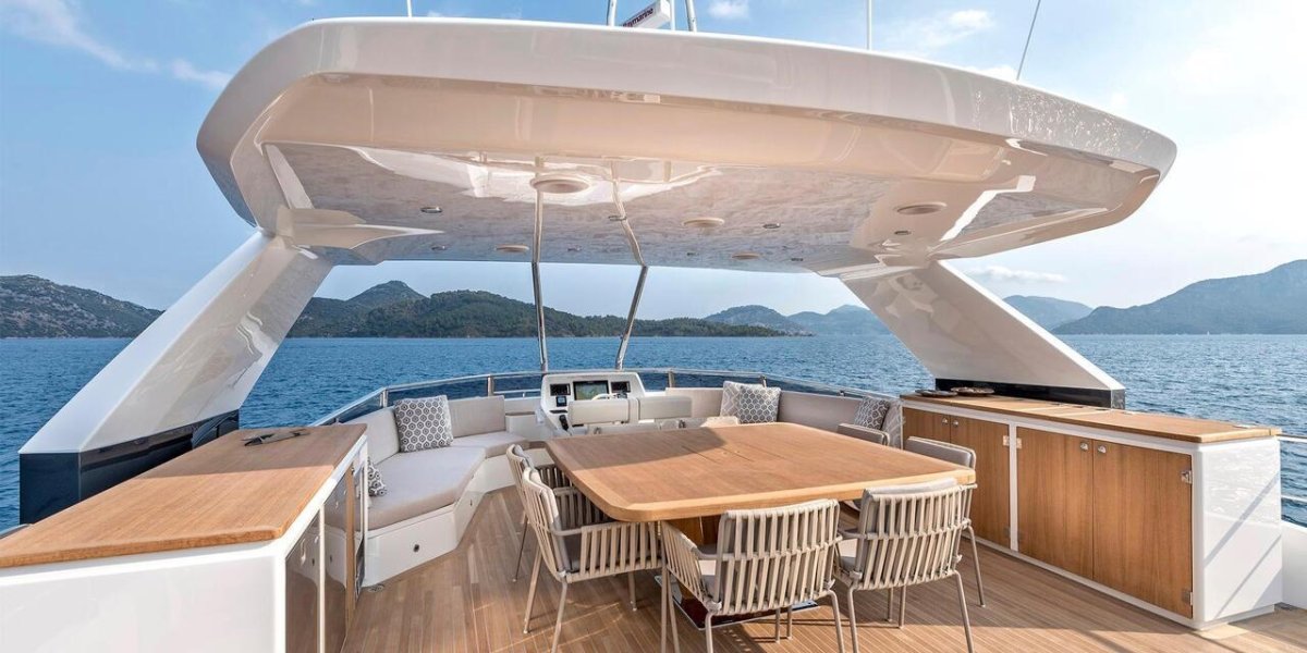 Яхта Numarine 26 XP