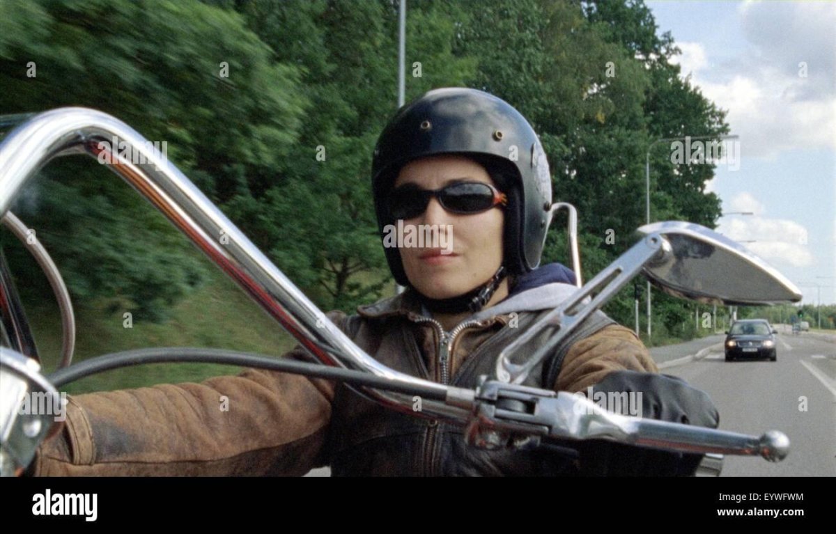 Девушка которая играла с огнем