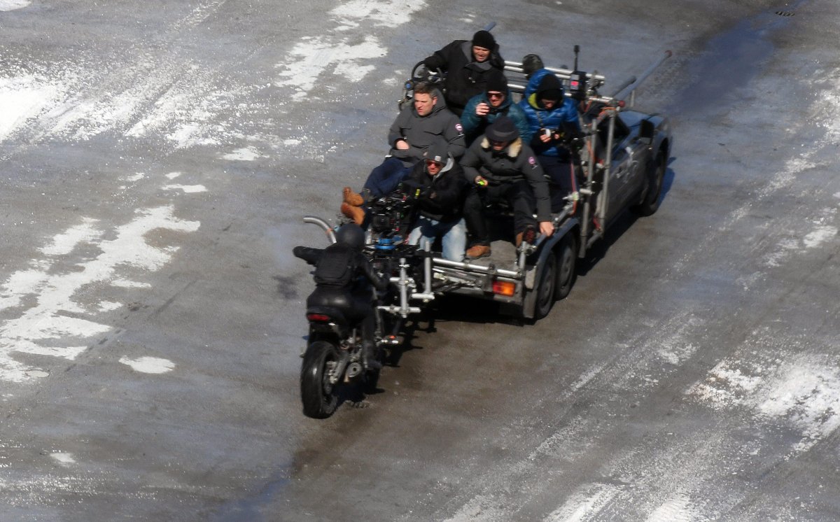 Девушка которая застряла в паутине фильм 2018