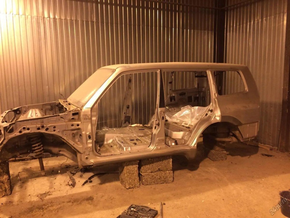 Mitsubishi Pajero 4 кузов