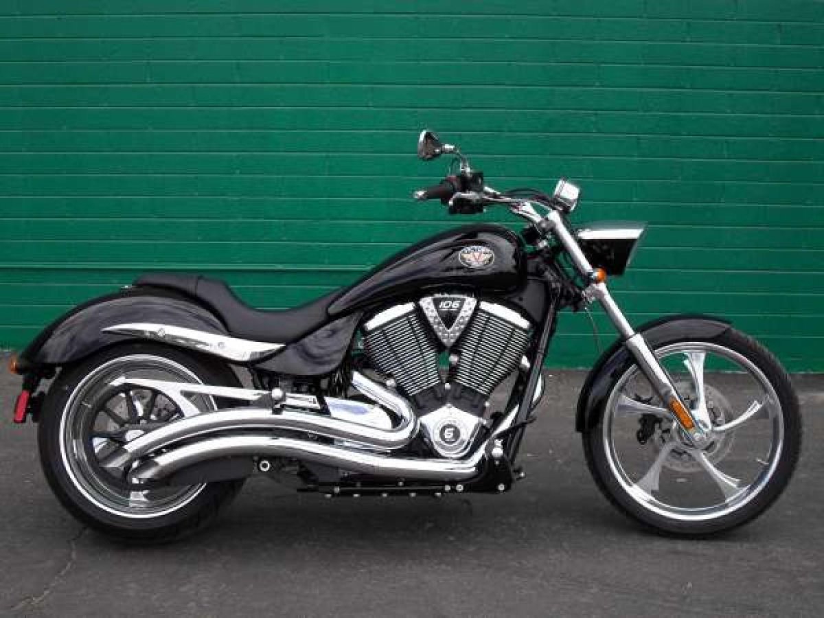 Мотоцикл Victory Vegas