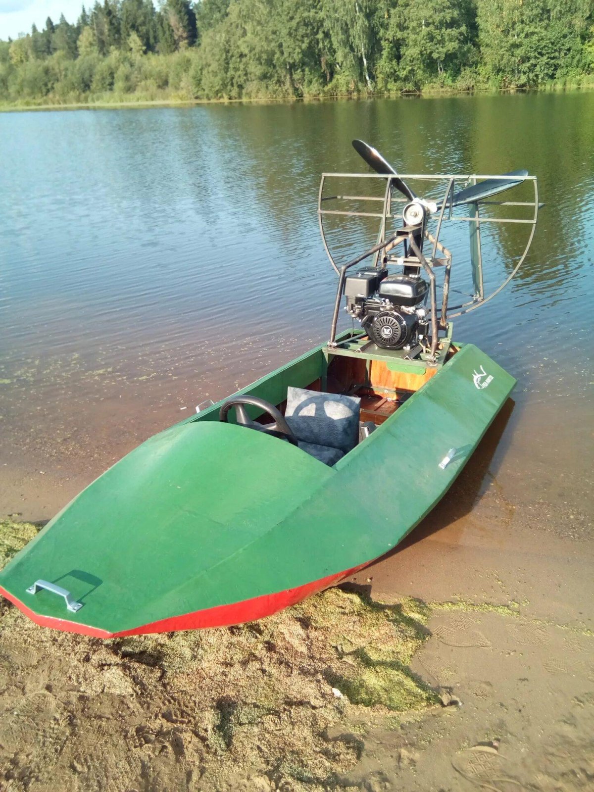 Аэроглиссер болотоход