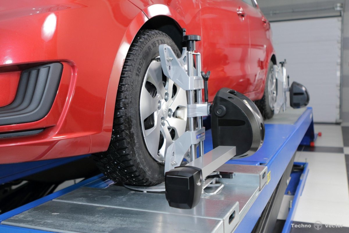 Стенд сход развал Techno v5216r