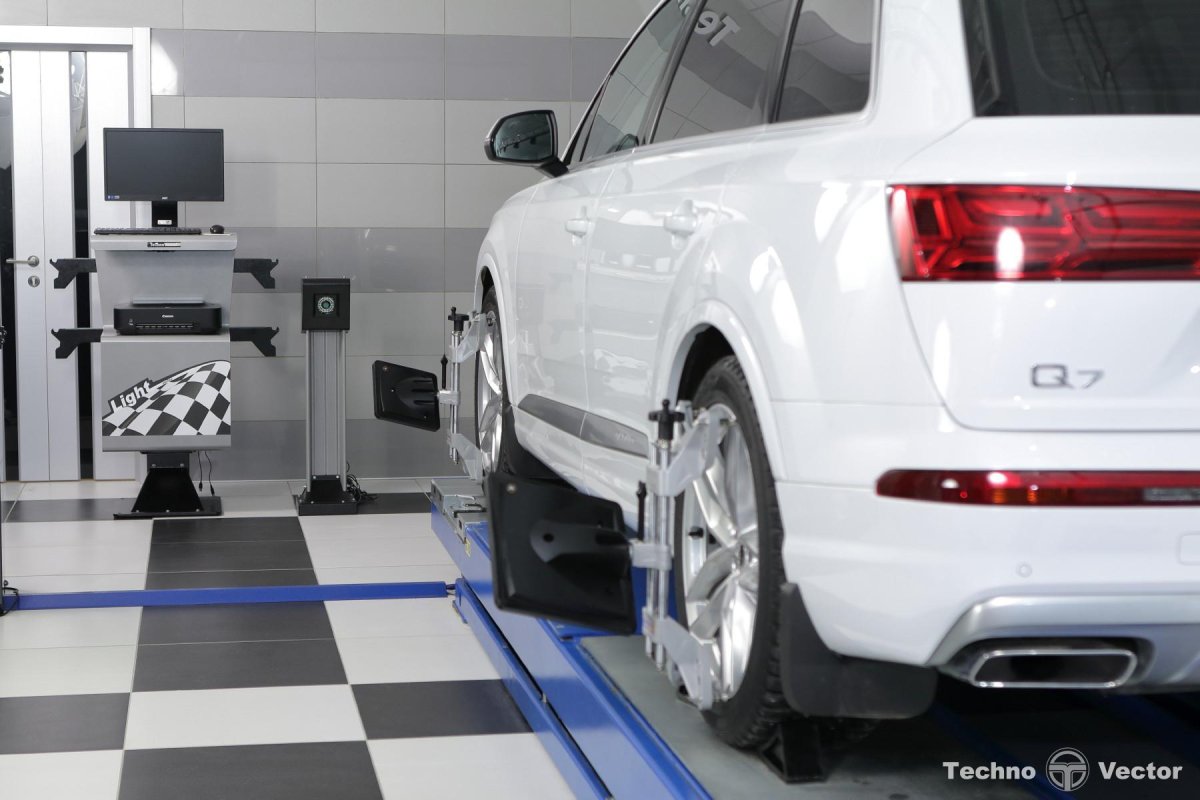 Стенд сход развал 3d Техно вектор 7