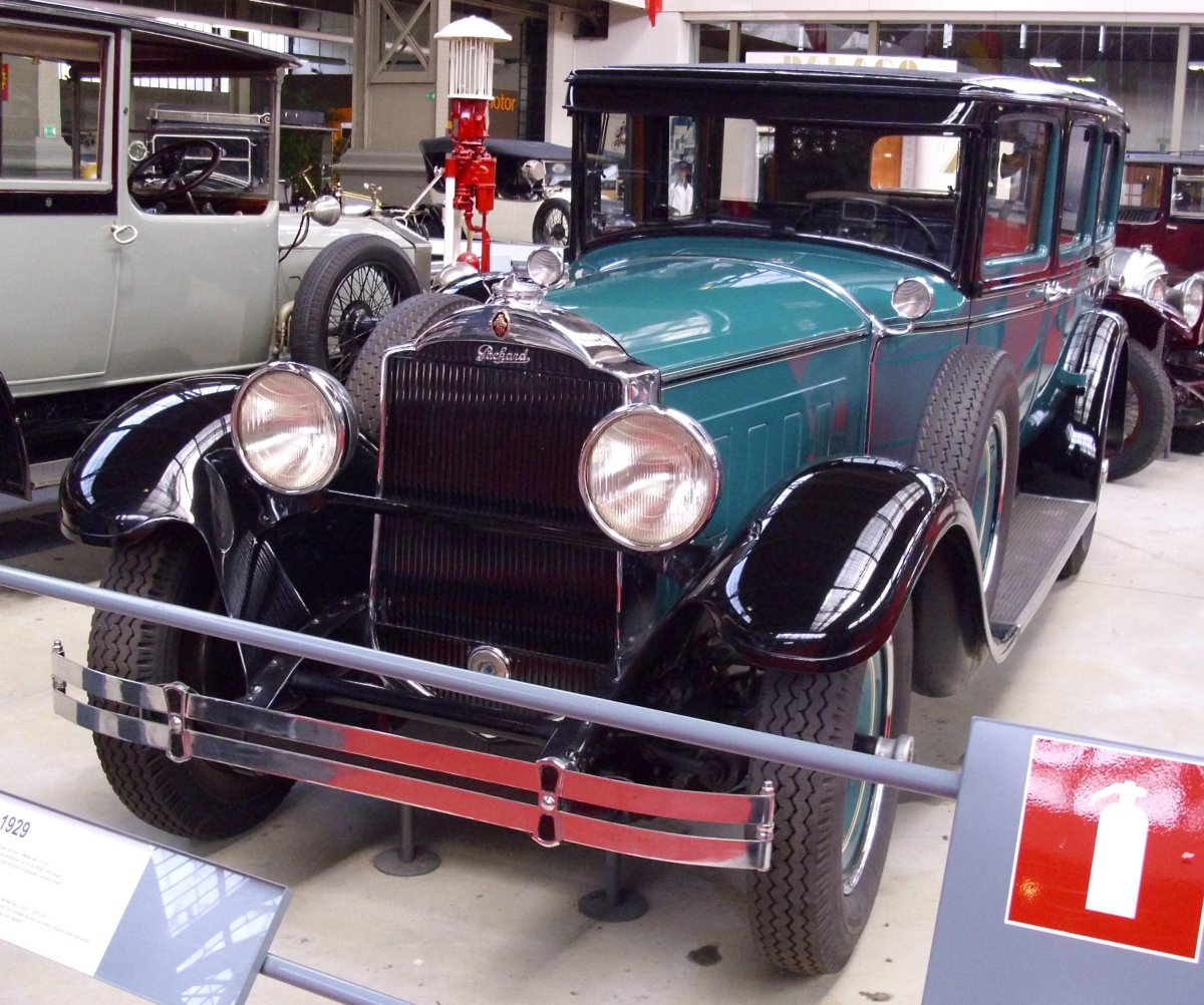 1929 Packard