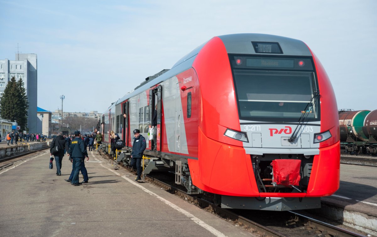 Электропоезд Ласточка эс1п